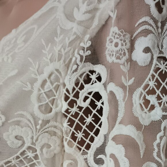 Women's White Lace Layered Blouse L Sheer Scalloped Edges Lined Tunic Top - Picture 5 of 11